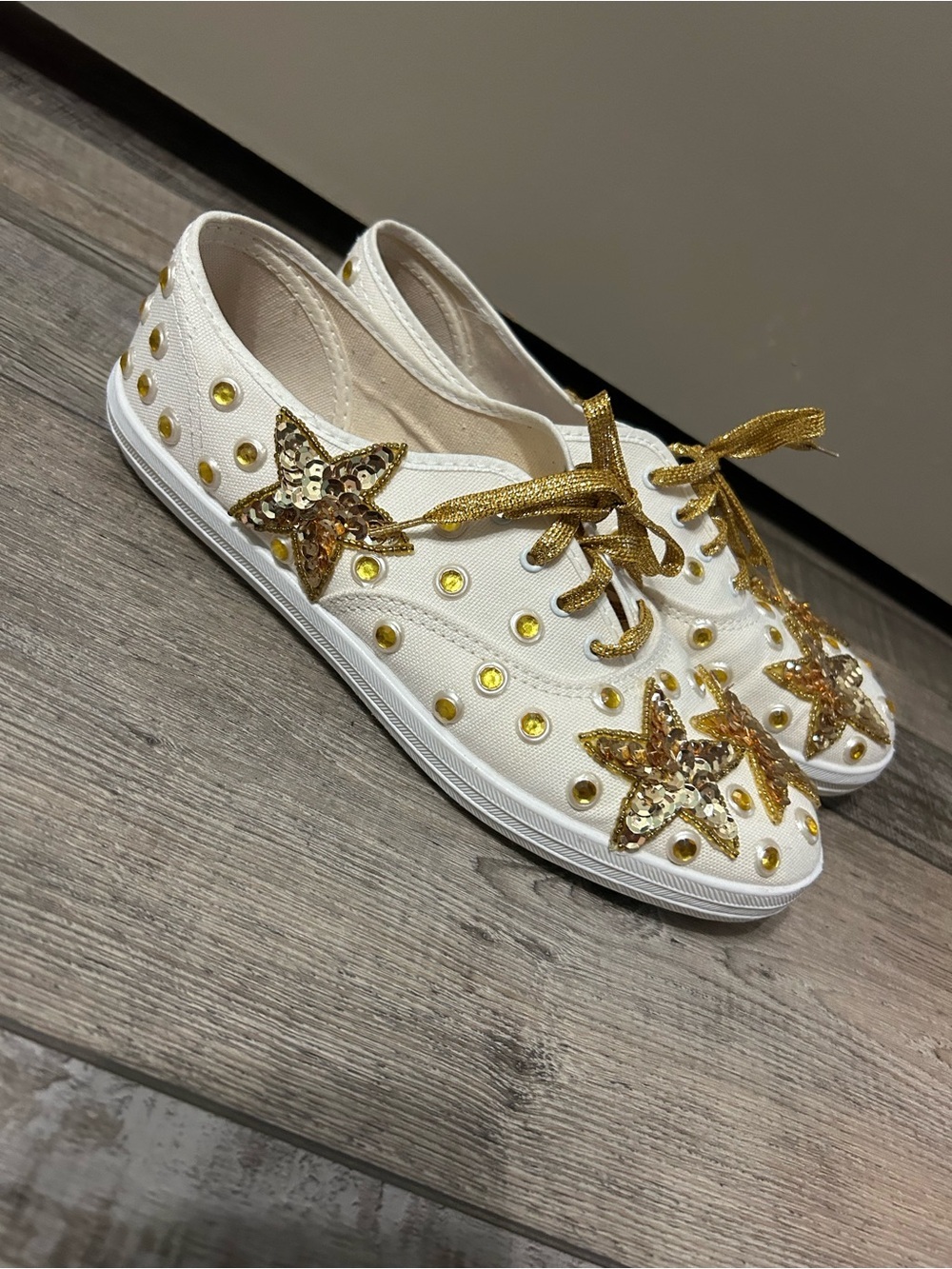 Glitzies White Canvas Sneakers with Gold Star Sequin Embellishments vintage 80s